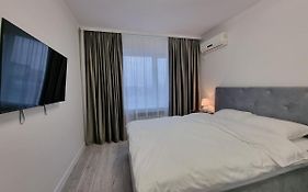 Negruzzi Bd, One Bedroom Apartment